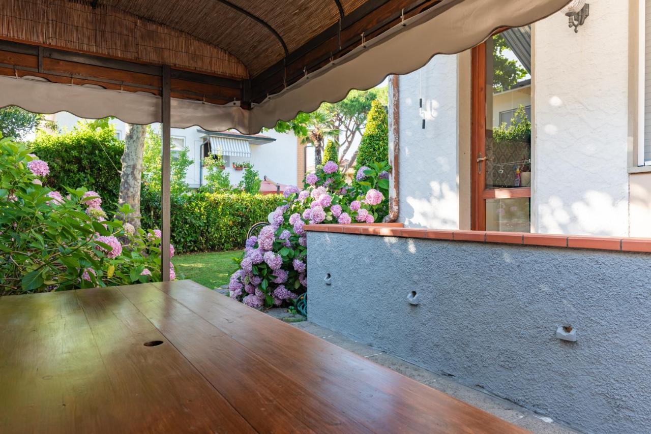 Apartment Holiday Versilia Камайоре Екстериор снимка